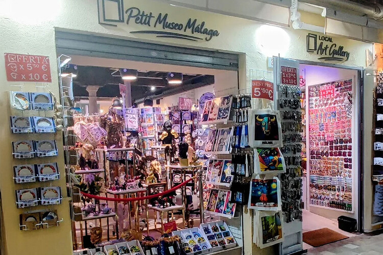 Raza Tiendas del Mundo - PETIT